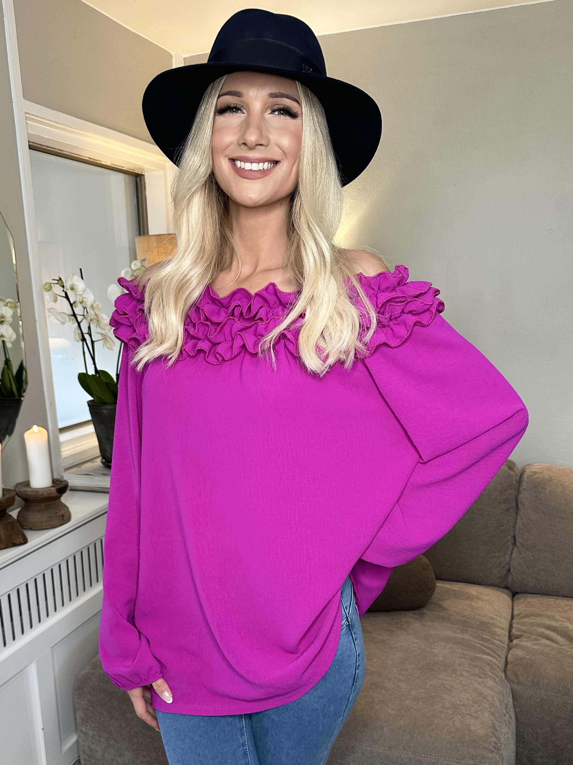 Chili - Fineste tunika bluse med flæser i udskæringen